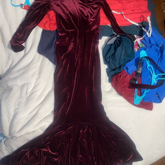 La Femme en noir Micheline Pitt Marilyn gown EUC - Picture 2 of 5